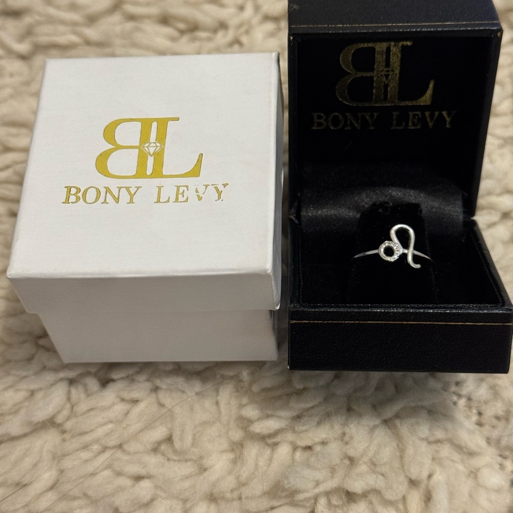 Bony Levy Leo Zodiac diamond ring - 18K White Gold